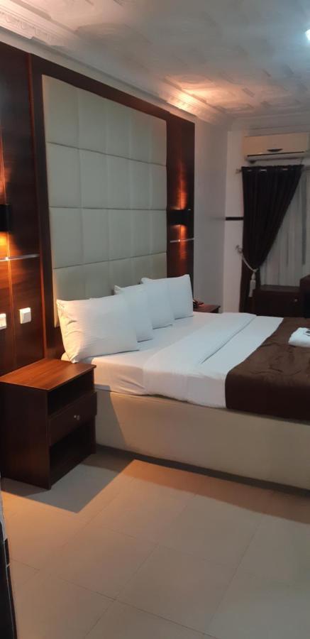 Presken Hotel @Villa Ikeja Eksteriør bilde
