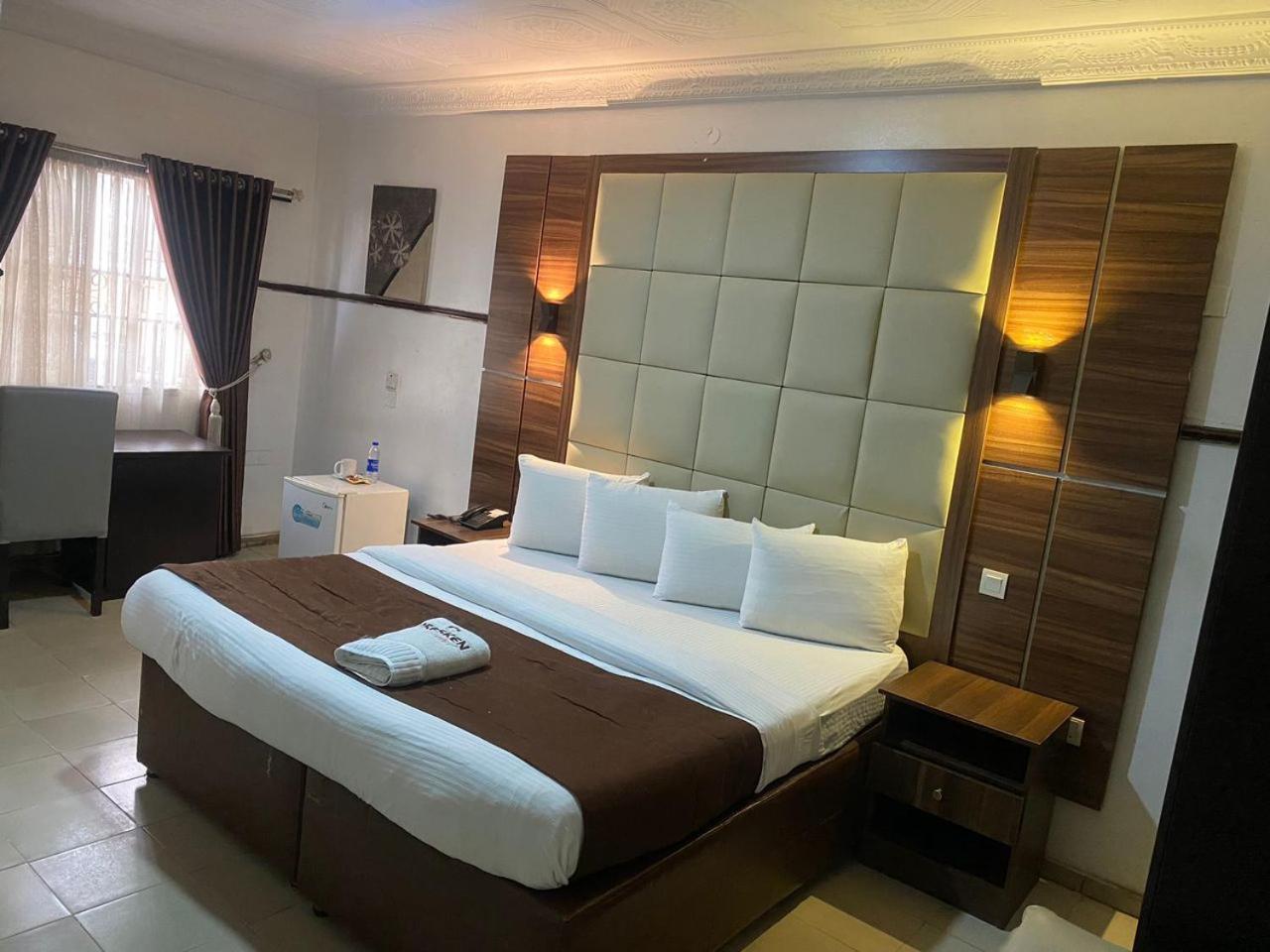 Presken Hotel @Villa Ikeja Eksteriør bilde